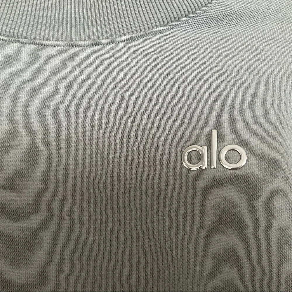 Alo Yoga Cropped Accolade Crewneck Lunar Grey S - Picture 6 of 7